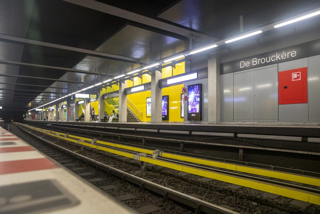 Woman charged for ammonia attack on STIB staff in De Brouckère station