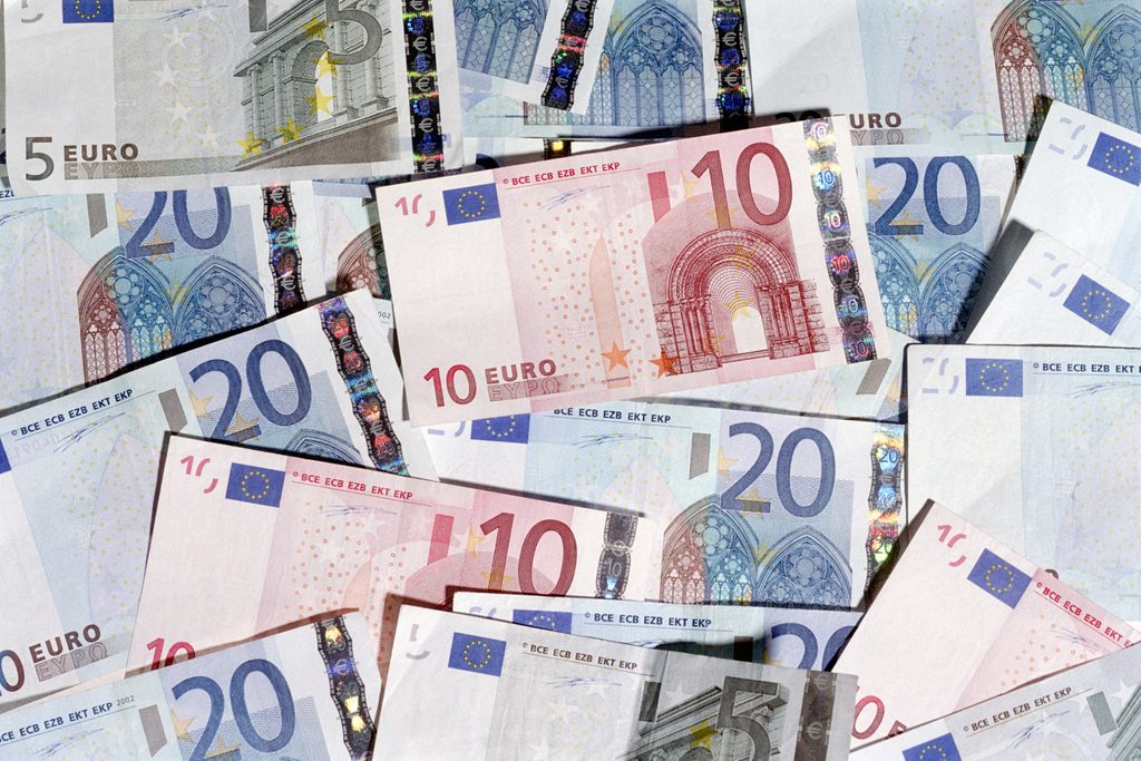 Nearly €18 billion withdrawn from Belgian savings accounts in one month