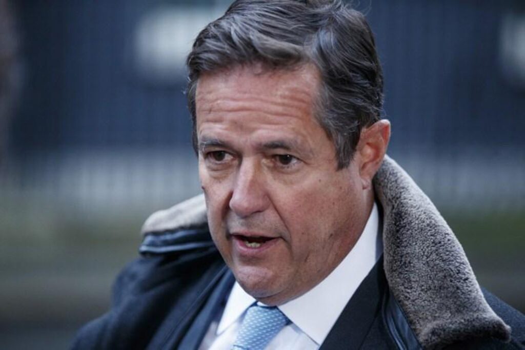 Epstein affair: ex-Barclays boss banned from banking