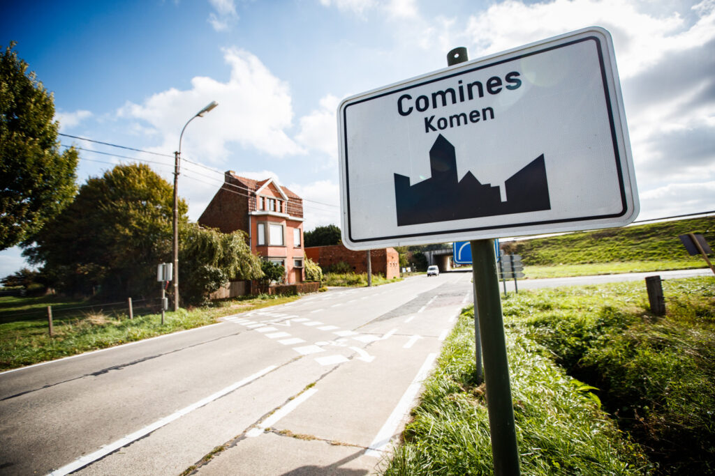 Major fire in a carwash in Comines
