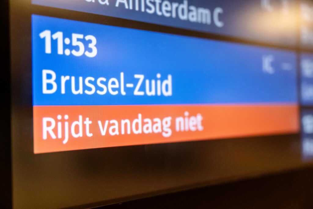 'Absolute record' number of complaints of delayed or cancelled trains in Belgium