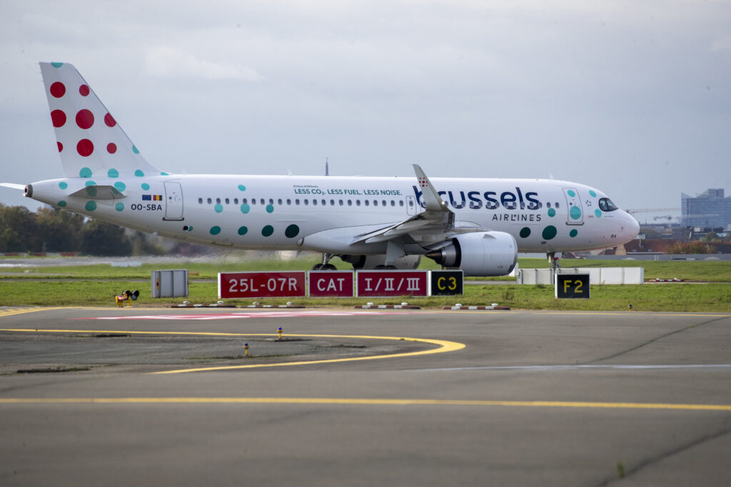 Brussels Airlines cabin crew give notice of indefinite strike action