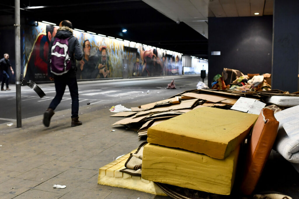 Brussels urged to get undocumented homeless people off the street