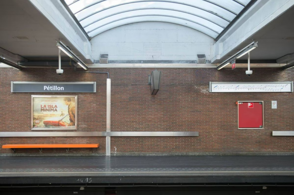 Petition to change colonial name of Brussels Pétillon metro station