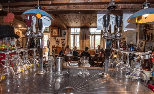 Hidden Belgium: Cafe Zennegat 13