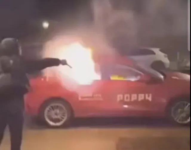 Brussels police seek young men who destroyed Poppy share car with fireworks