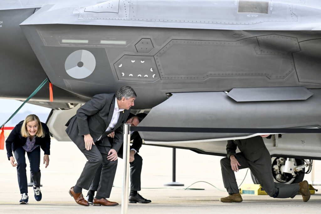 Flemish Minister-President not granted access to Belgian pilots at American F-35 training base