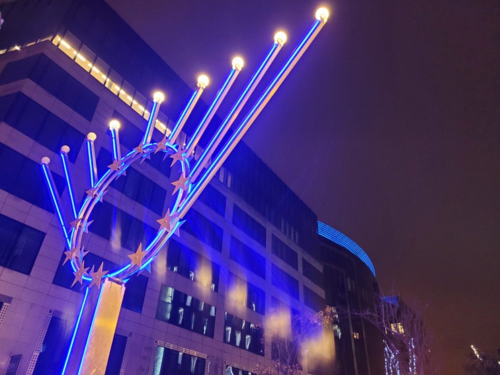 Euro-Chanukah in Brussels sends message of hope in difficult times