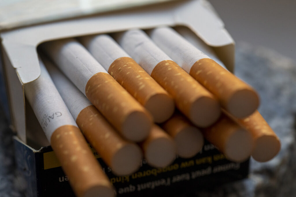 Belgium bans tobacco vending machines in bars from today