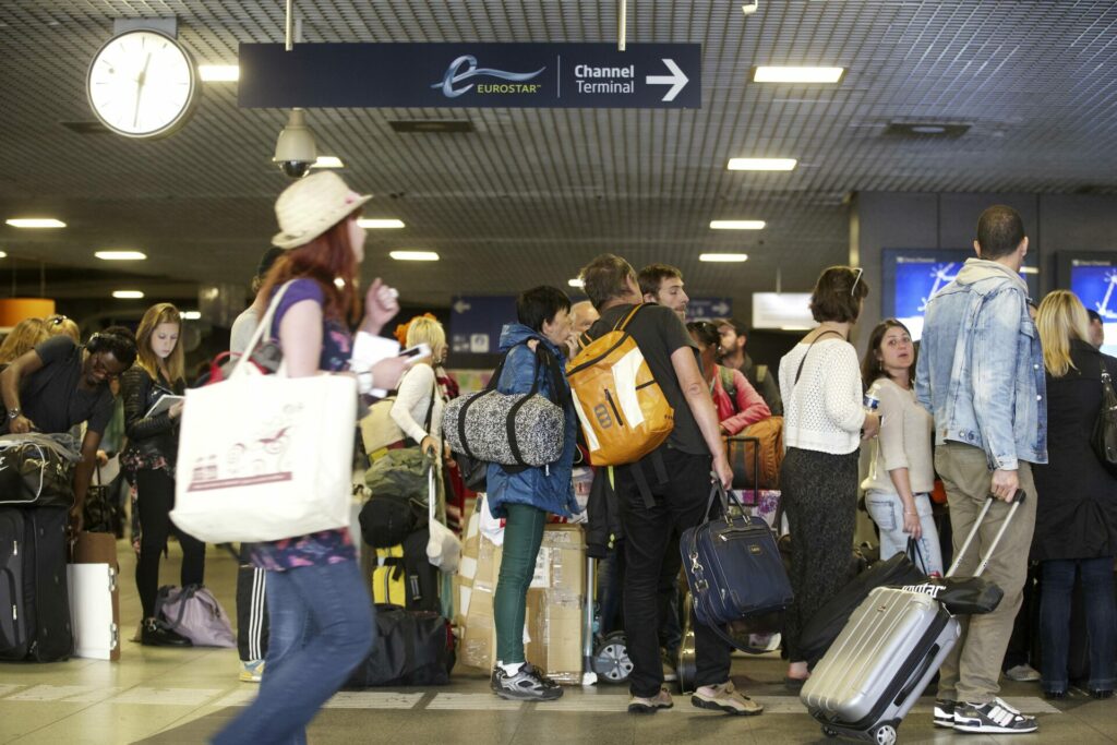 Hundreds left stranded at Brussels-Midi as Eurostar cancels all trains on Saturday