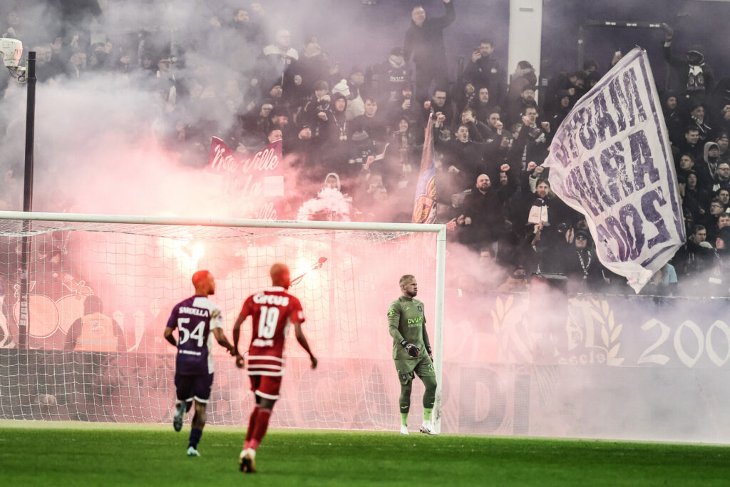 Anderlecht's supporters pictured before the start of a soccer