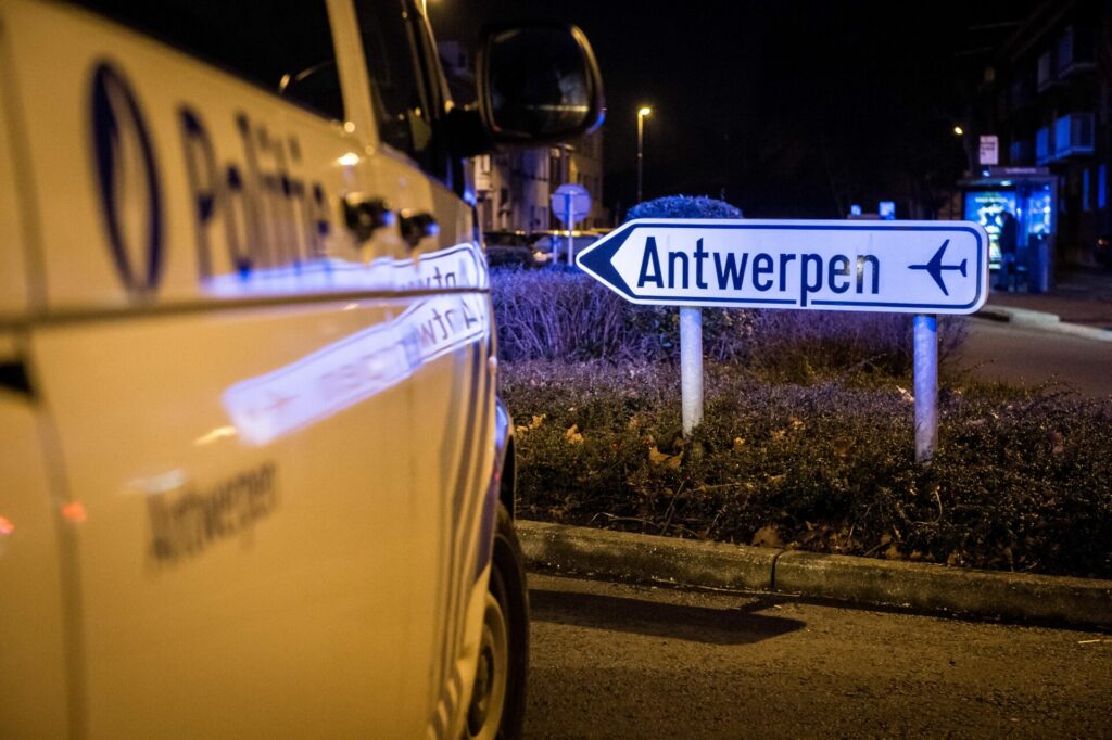 Several attacks near Antwerp on Monday night
