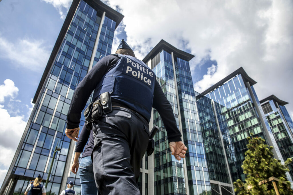 Federal police chief inspector arrested after evening 'got out of hand' at Brussels bar