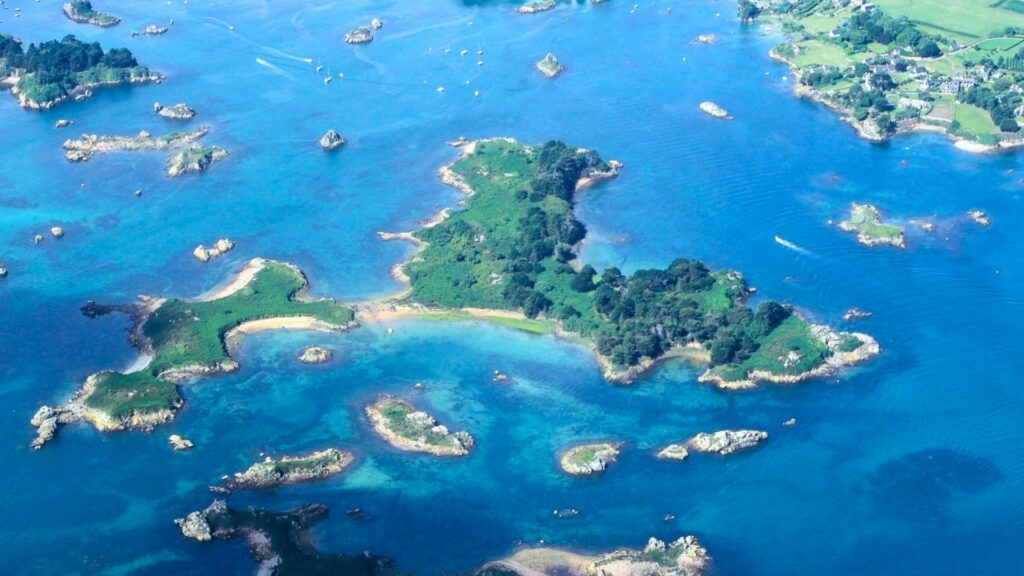 Purchasing paradise: Belgian sells French private island for €2.3 million