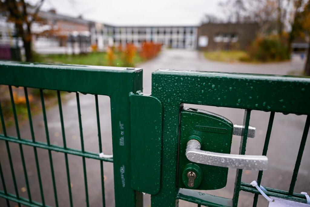 School campus in Flanders closed after teenage girl threatens shooting on TikTok