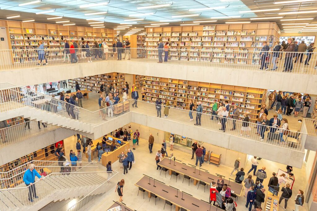 More than books: Why should you join a library in Belgium?