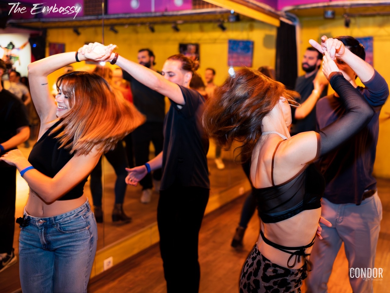 The Embassy Room: Brussels' Latin dance project