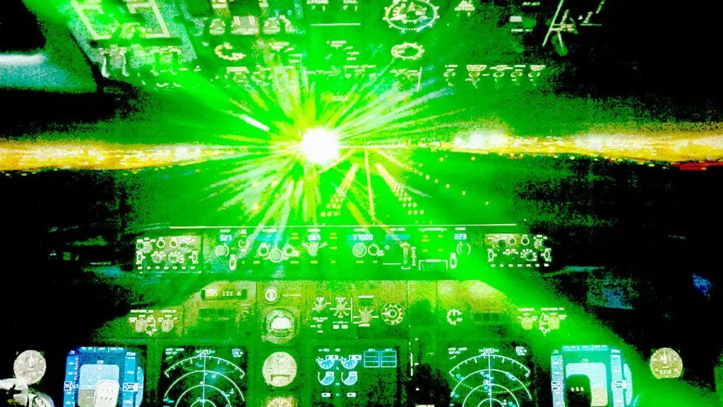 Record number of incidents in the US involving lasers pointed at aircraft