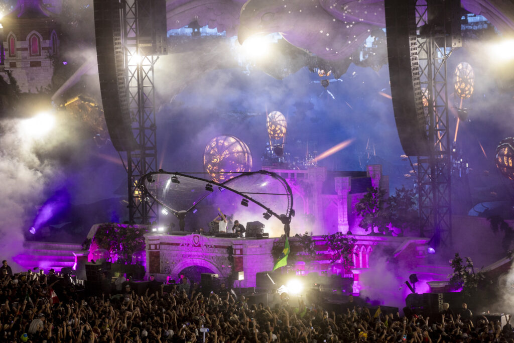 Tomorrowland teams up with police to keep the festival drug free