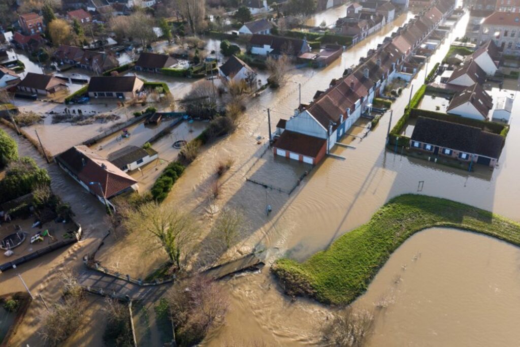 Flood alert lifted in Pas de Calais but 13 schools to remain