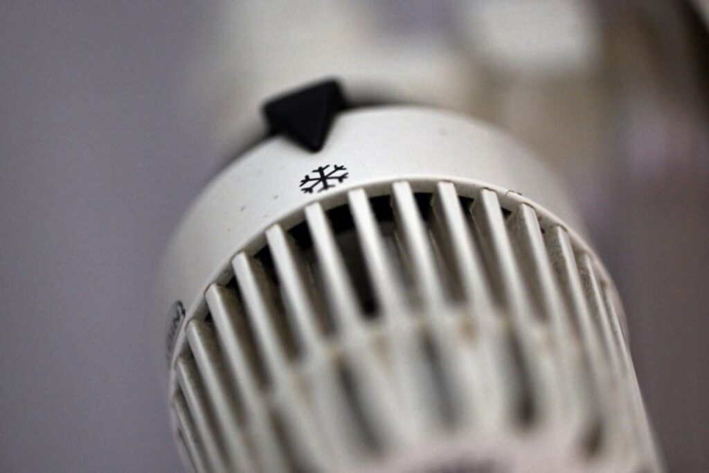 Belgium saves €20 million by capping public service heating at 19°C