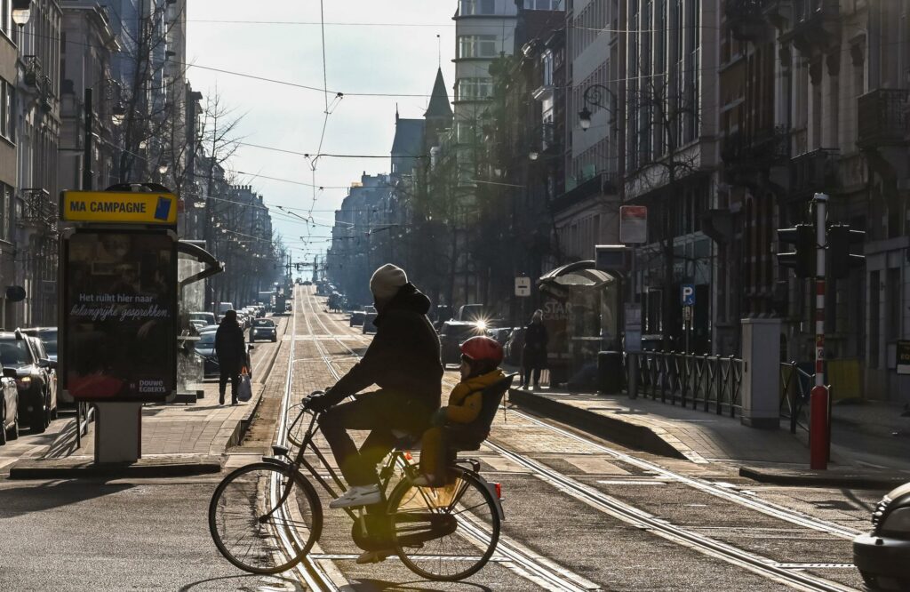 The Belgian commute: Car still king, but record number cycling to work