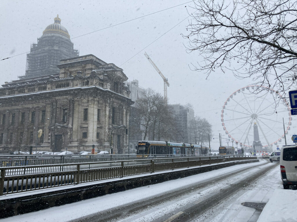 Code red and cancelled trains: Wednesday's snow to cause disruption in Belgium