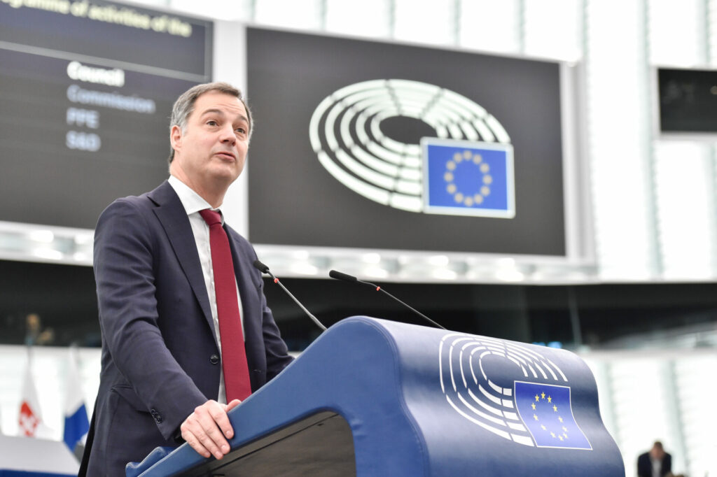 Belgian PM De Croo addresses MEPs on Trump, democracy and elections