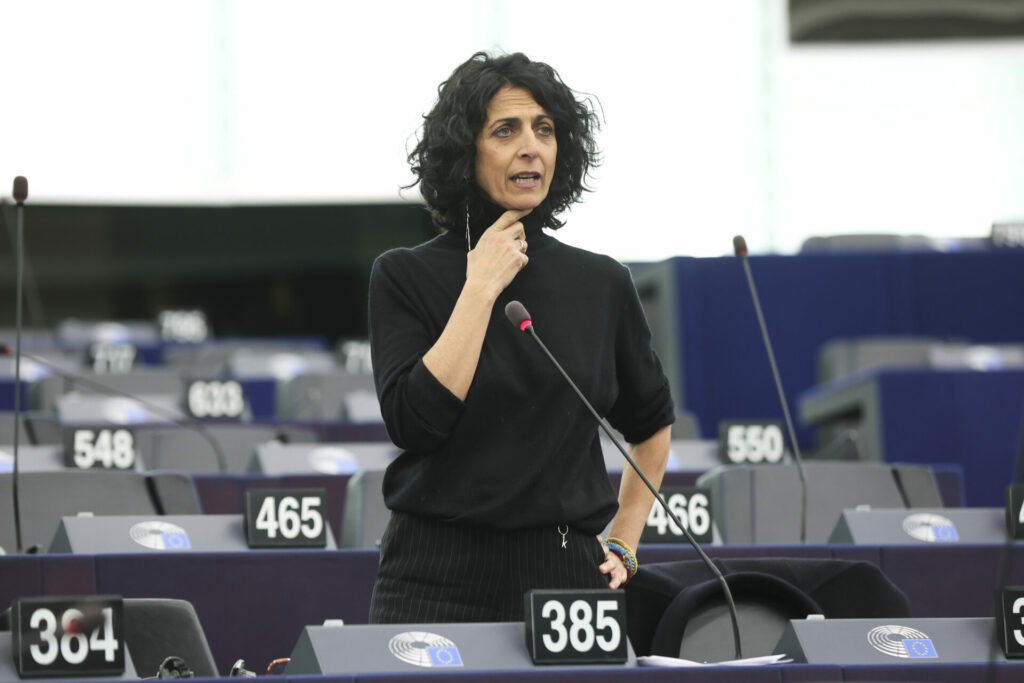 Qatargate: Belgian MEP Marie Arena questioned by police as suspect