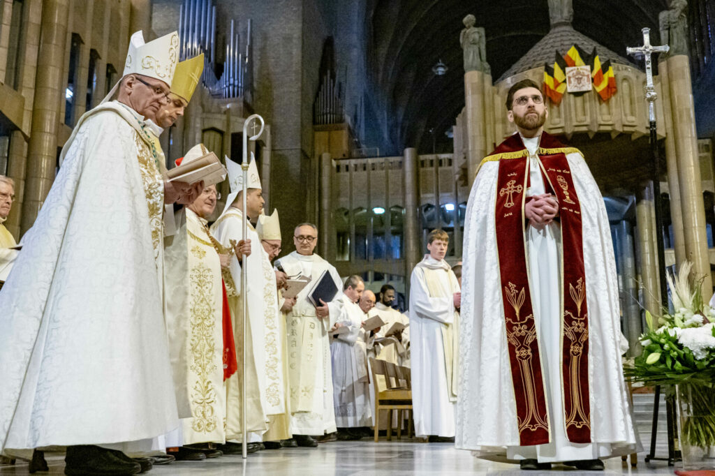 Married man becomes priest for the first time in Brussels
