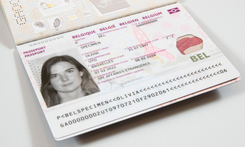 Professional photographers outraged by Belgium's free passport photos