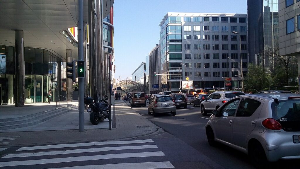 Redevelopment of one of Brussels' busiest streets still puts car first