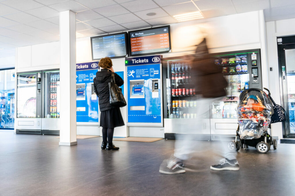 Train traffic interrupted between Antwerp and Mechelen following collision with person