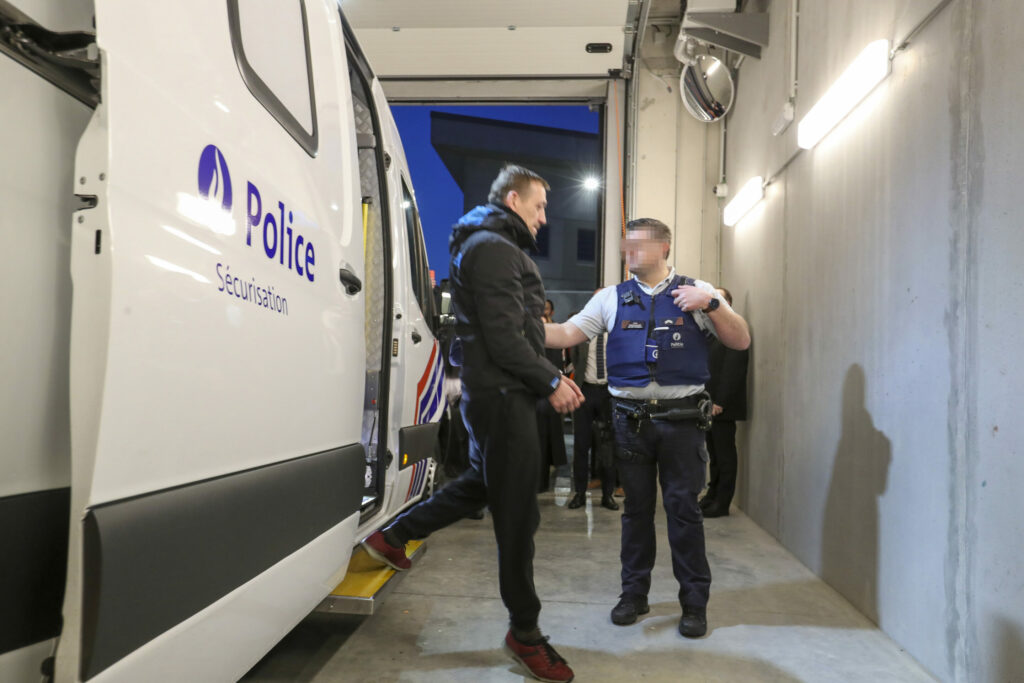 No business behind bars: Mafia bosses can now be placed in solitary confinement