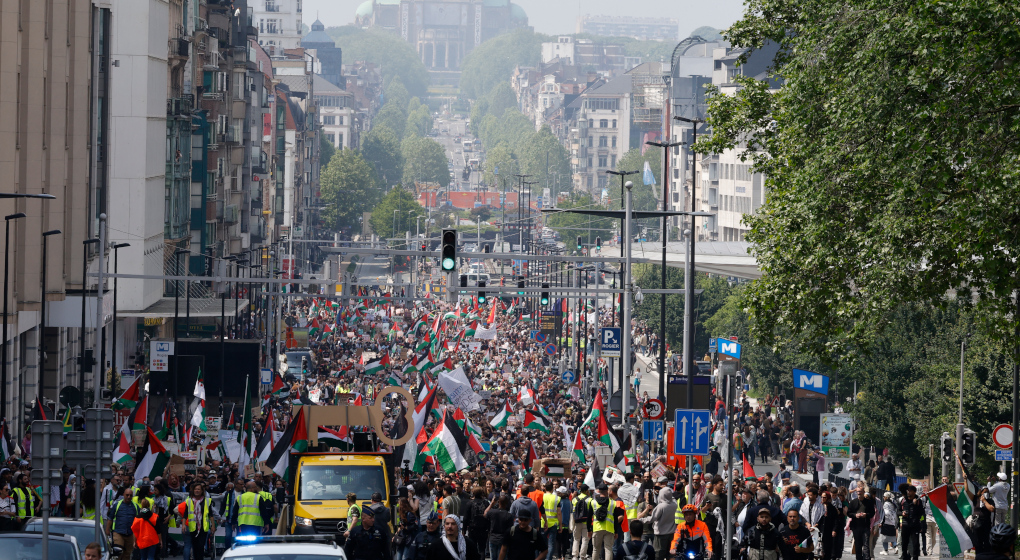 Thousands of demonstrators march in Brussels for a ceasefire in Gaza