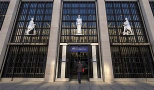 Business confidence down in August after three months of gains