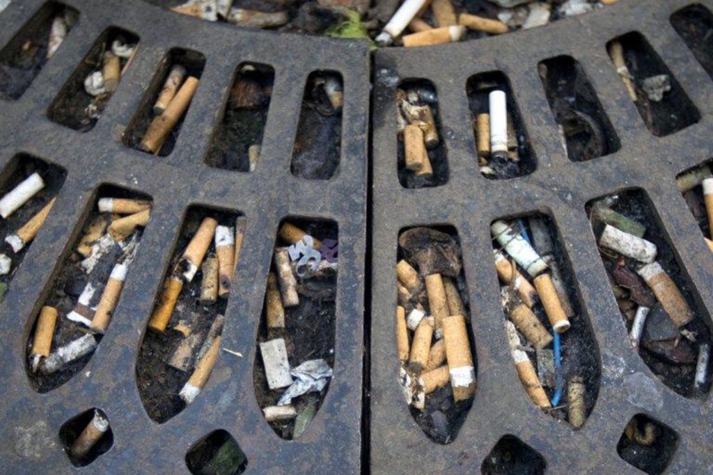 Brussels steps up its fight against cigarette butts