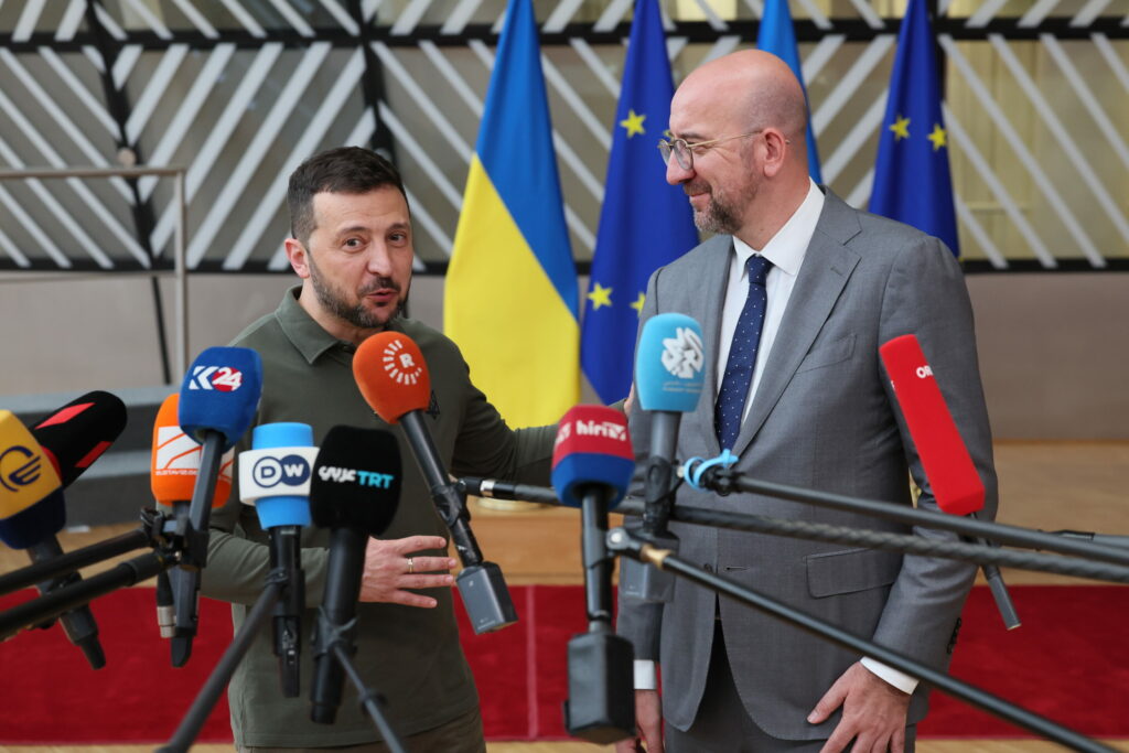 Ukrainian President Zelenskyy arrives in Brussels to sign EU security agreement