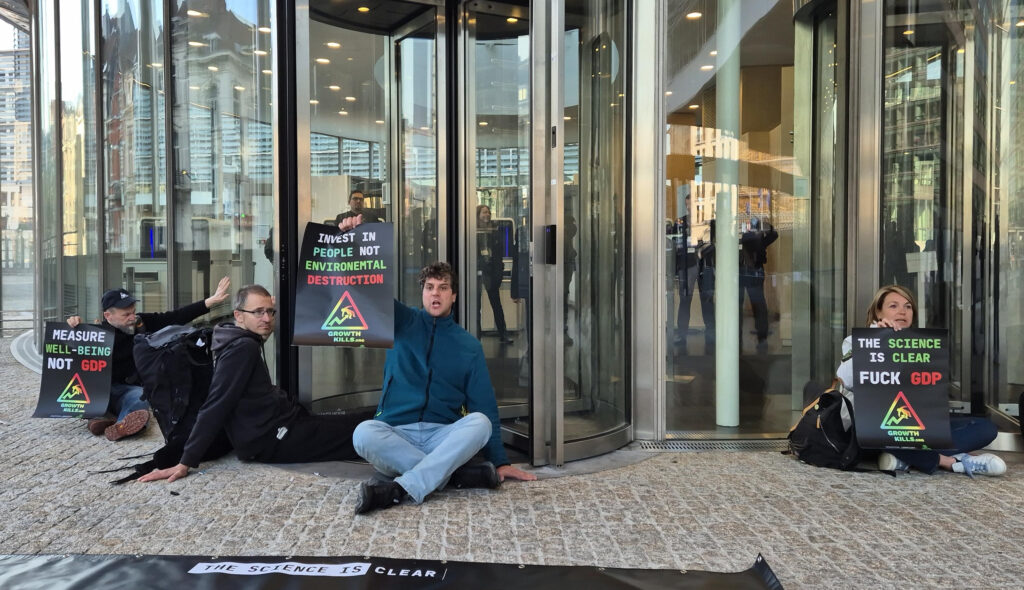 'Measure well-being, not GDP': Protesting scientists block EU Commission entrance