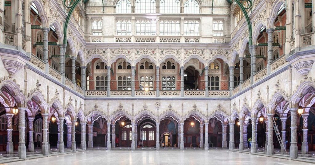 Hidden Belgium: The world’s first stock exchange