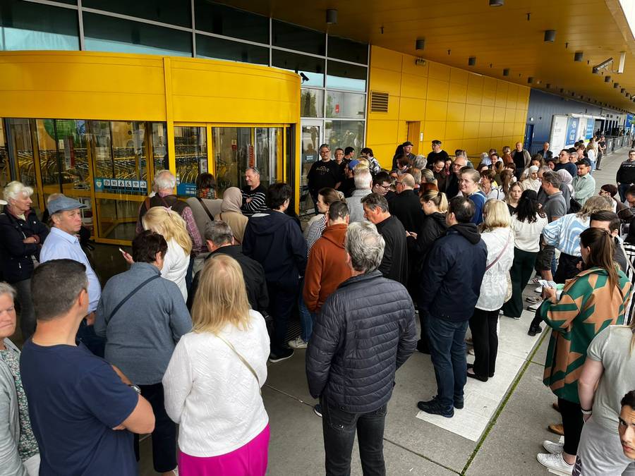 Chaos across Belgium's Ikea stores after 15% discount announcement