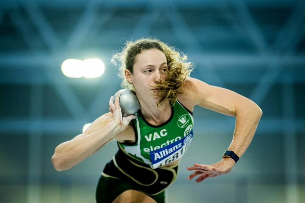 Female athletes in Belgium earn 81% less than men