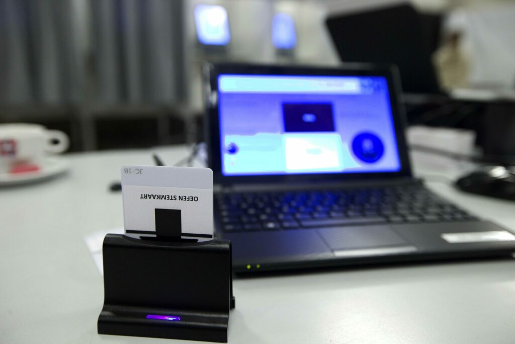 'Not ruled out' that errors in electronic voting impacted Belgian ...