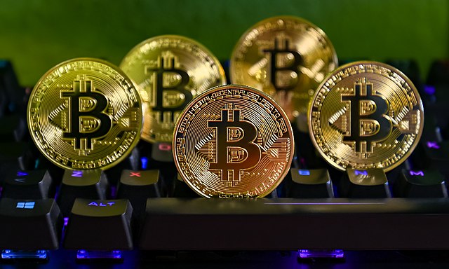 Up to six years in prison requested for gang that stole millions of euros in bitcoins