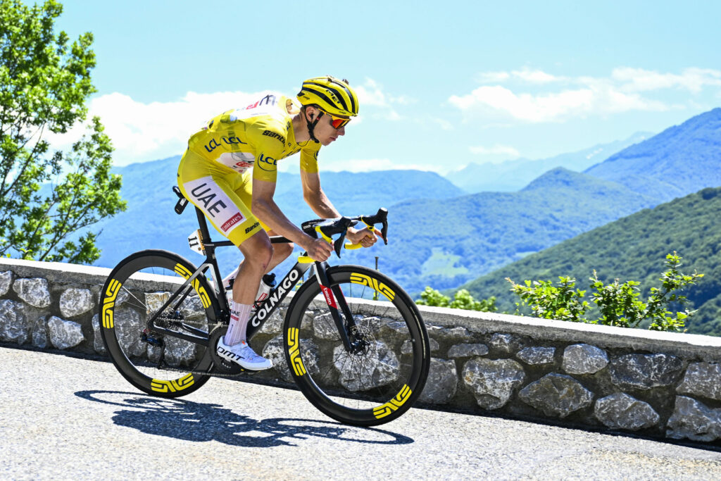 Tour de France disrupted after spectator throws bag of crisps at race leaders