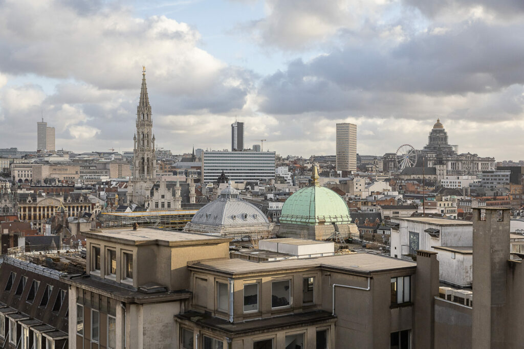 City of Brussels experiments with urban wind turbine