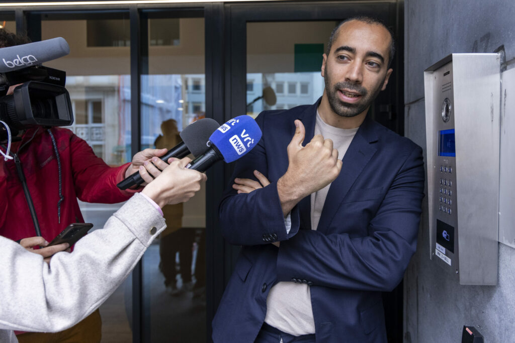 outside the meeting between representatives of N-VA, Vooruit, CD&V, MR and Les Engages, to discuss a possible coalition for the Federal Government, at the N-VA headquarters in Brussels on Friday 05 July 2024