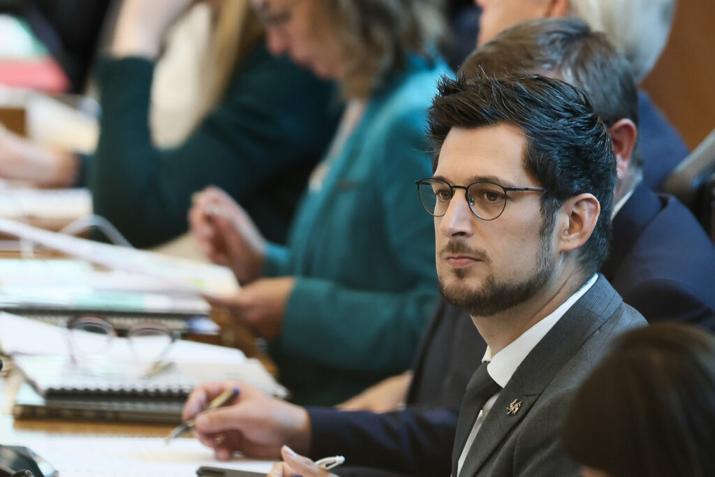 New Walloon Government under fire for budget 'vagueness' and climate change 'denial'