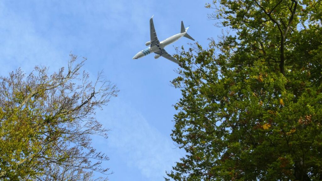 Airlines face 125,000 euros fines for flying over Woluwe-Saint-Lambert