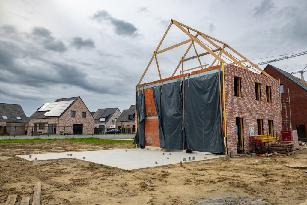 One in six Flemish construction companies do not take suggested holidays